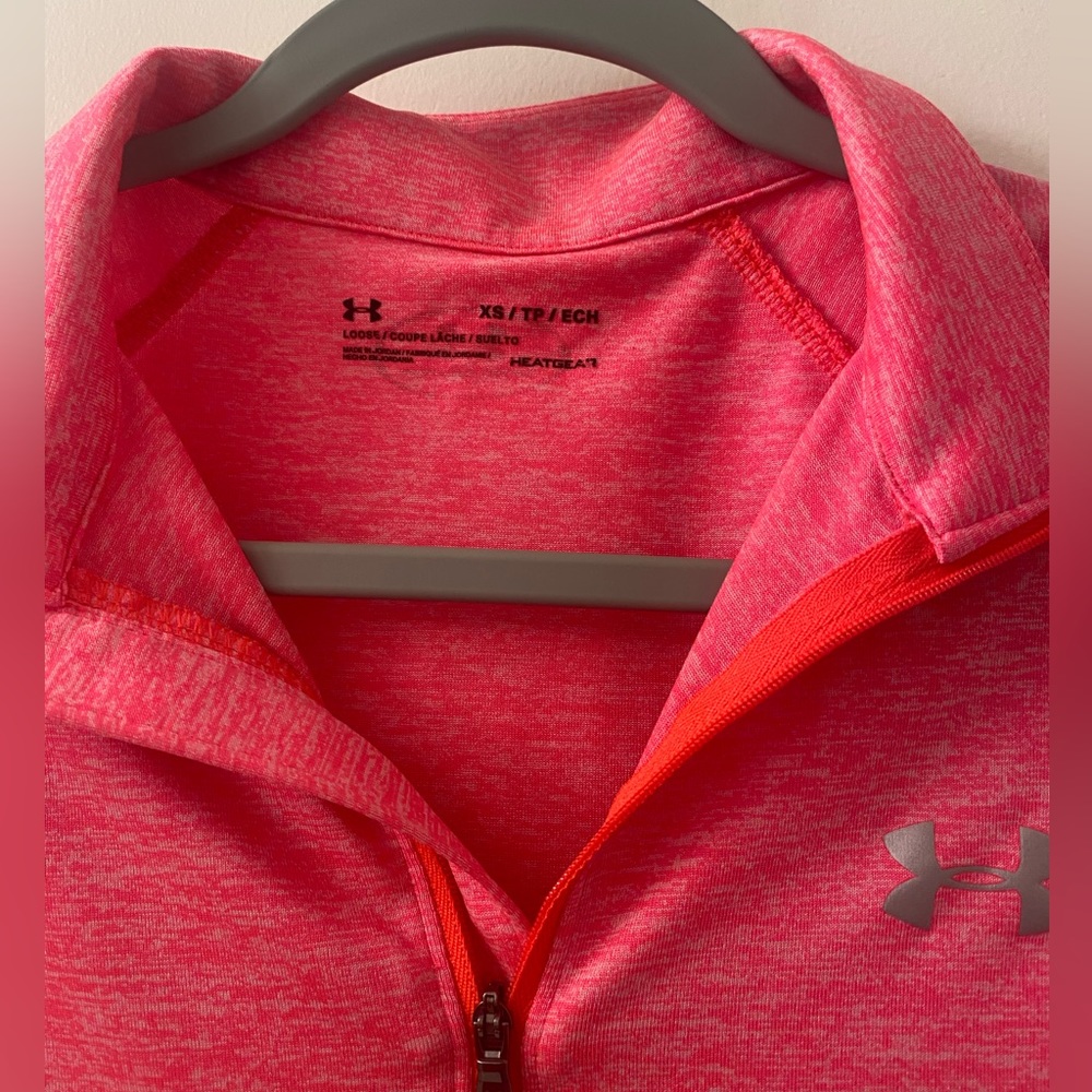 Under Armour, pink quarter zip - Picture 4 of 4